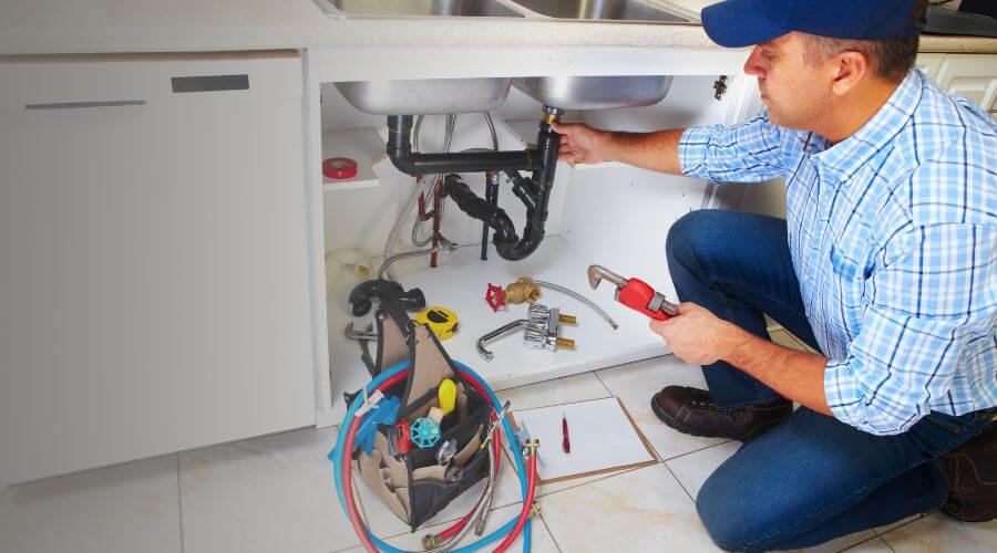 Professional water heater repair in Logan, IL